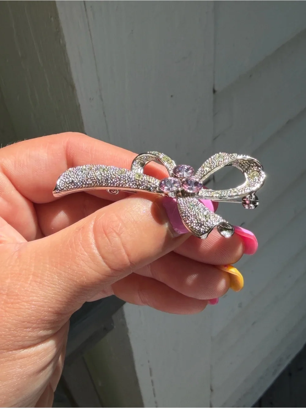 Vintage Silver-Tone Ribbon Bow Brooch with Pink Crystal Centers Stamped ☀️ATRE